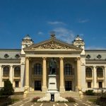 Teatrul-National-Iasi-foto