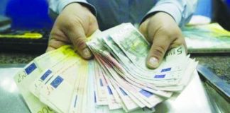 Cumetrie, cumetrie, / Faci din patru lei – o mie