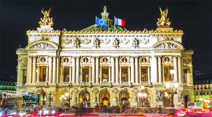 Doi morți și cel puțin 7 răniți, în urma unui ATAC în Franța