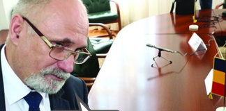 Mă doare norocu’. În cot …