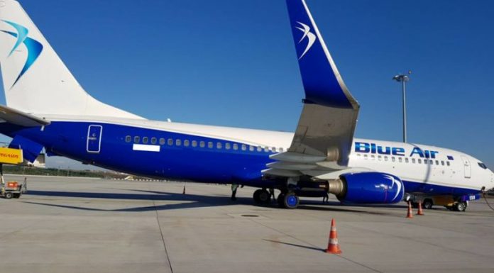 Probleme tot mai mari la Blue Air: ANAF a pus sechestru pe o aeronavă a companiei