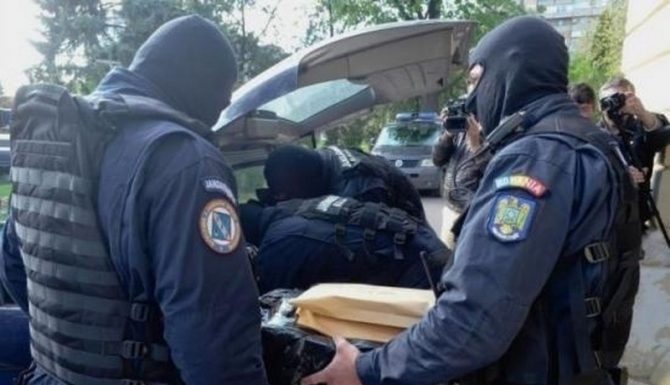 Extemporale mii, cu tristeți la epoleți Extemporale mii, cu tristeți la epoleți