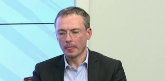 La vremuri noi, blocuri noi! La vremuri noi, blocuri noi!