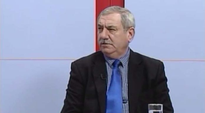 Colonelul-primar Niţă iese la portiţă