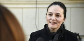 Alina Bica a început o viață nouă în Italia. Fosta șefă DIICOT vinde pizza în localul partenerului