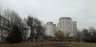 Scandalul din Oancea: Dezvoltatorul vrea să fure parcul de joacă