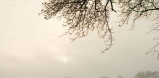 Răcire dramatică după temperaturi de 25 de grade Celsius. De marţi, vremea se schimbă în toată ţara