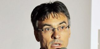 Salariu de prim ministru la Primăria Aroneanu! O japcă incredibilă cu banii europeni pentru romi