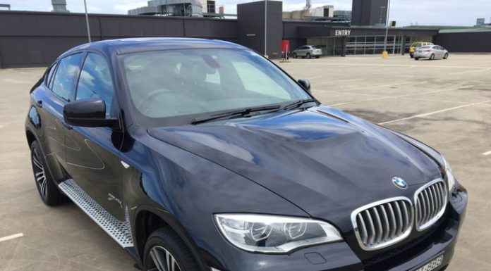 Un BMW X6 cumpărat de la Apan Motors Iasi a luat foc din senin. Mașina era în garanție