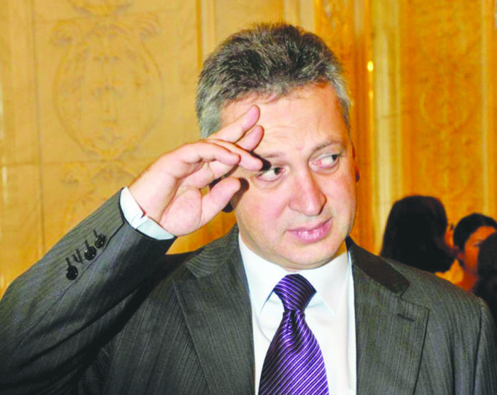 Traful și cureaua lată, ce șalău eram odată ...
