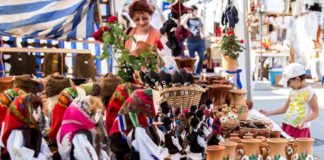 Targul Mesterilor Populari la Palas