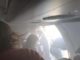 Clipe de groaza intr-un avion al Ryan Air.