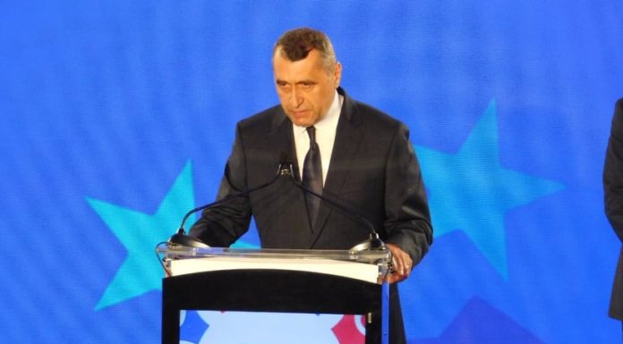 Vasile Roman despre Mihai Chirica: „După ce a fost exclus din PSD, el și-a înțeles rolul de văduvă tânără și cu avere. Acum, a trecut timpul și a îmbătrânit”