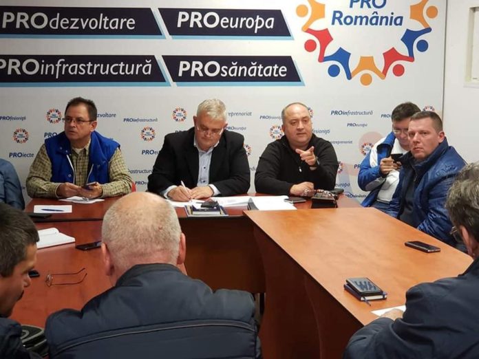 Avem funcții. Două la preț de una!