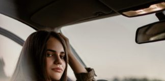 Un model de videochat Heylux a reușit recordul mondial de încasări: 85.640 $ într-o lună