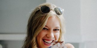 Lucky Studio te învață să faci bani din videochat în Iași