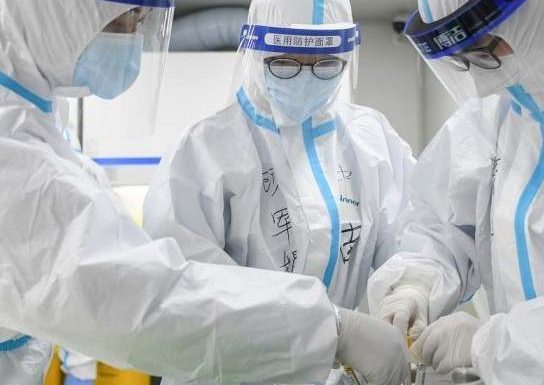 O nouă variantă a COVID-19 stârnește îngrijorare: ”Are o putere de a se antrena și înarma cum nu cred că s-a văzut până acum la alte virusuri”