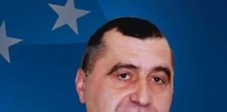 Nea Vasile ” Rambo ” Roman dă cu molima-n gardu’ kaki