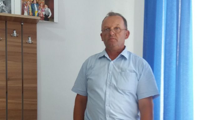 VIDEO Primarul PSD al comunei tulcene Crişan a fost arestat preventiv după ce a fost prins în flagrant luând mită. Edilul s-a dus să ia șpaga echipat cu mască și mănuși de protecție