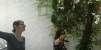 Primăria a lăsat blocul medicilor din Copou fără cale de acces. Aceștia au protestat în stradă