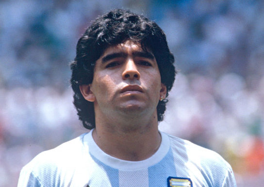 A murit Diego Maradona