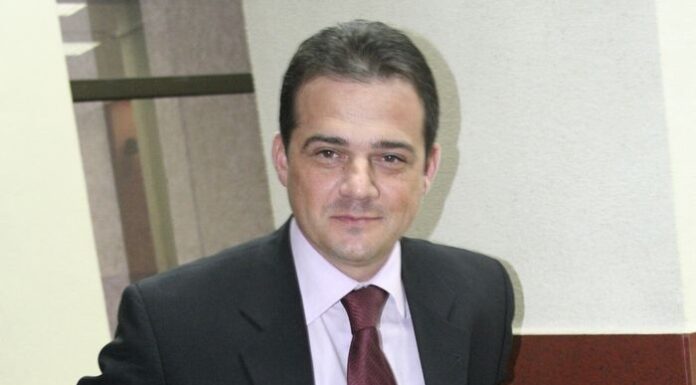 Firma unui milionar urmărit internațional, țeapă de 50.000 de euro dată unui partener
