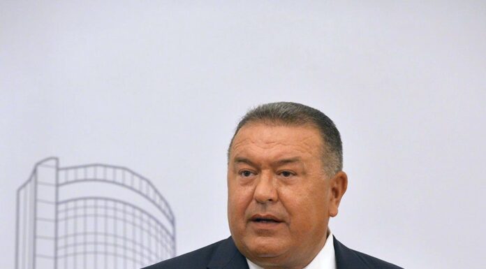 Limba lui Daraban bate darabana bucilor lui Ciucă