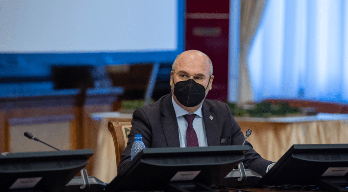 Sănătate înainte de toate! Valul 5 al pandemiei a fost gestionat eficient sub conducerea unui profesionist în domeniu. Investițiile în sistemul de sănătate trebuie să rămână o prioritate pentru orice administrație.