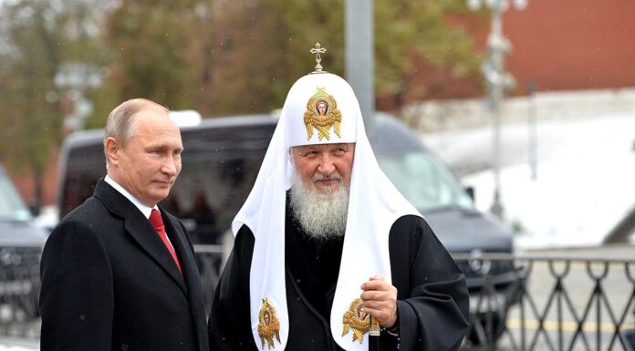 Momente complicate pentru Biserica Ortodoxă Rusă. Mii de parohii ies de sub ascultarea Patriarhiei de la Moscova