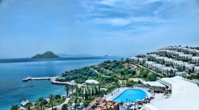 Unde găsești plaje cu nisip fin dacă mergi în Turcia. Destinații potrivite pentru familiile cu copii