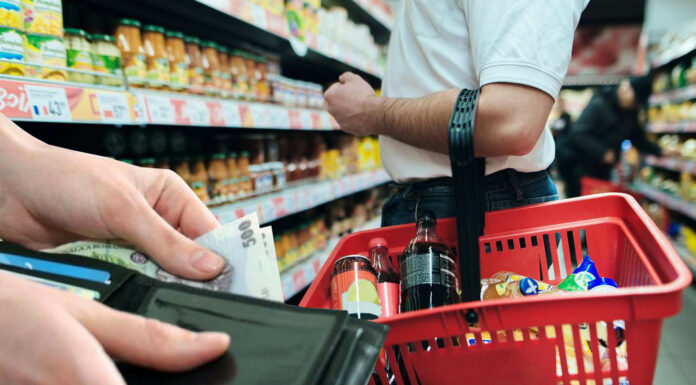 Topul scumpirilor din România: care sunt alimentele și serviciile pentru care românii plătesc prețuri exorbitante
