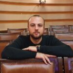 „În fiecare regizor e un interpret care nu poate ieși la rampă și atunci o face prin intermediul altora”