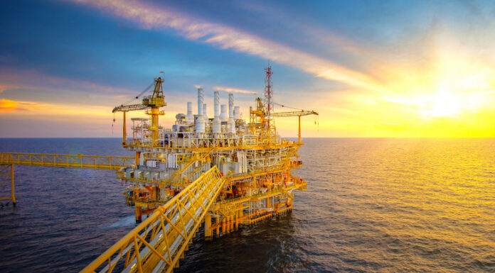 În câți ani nu vom mai avea nevoie de petrol. Ultimele prognoze privind cererea globală a industriei auto