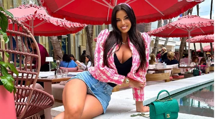 Ivana Knoll, dezvăluirea care a uimit pe toată lumea! Cu ce se ocupă cea mai sexy femeie de la Cupa Mondială