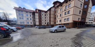 Fals grosolan al primarului pentru un etaj ilegal. Bonus, terenul statului la sfert de preț