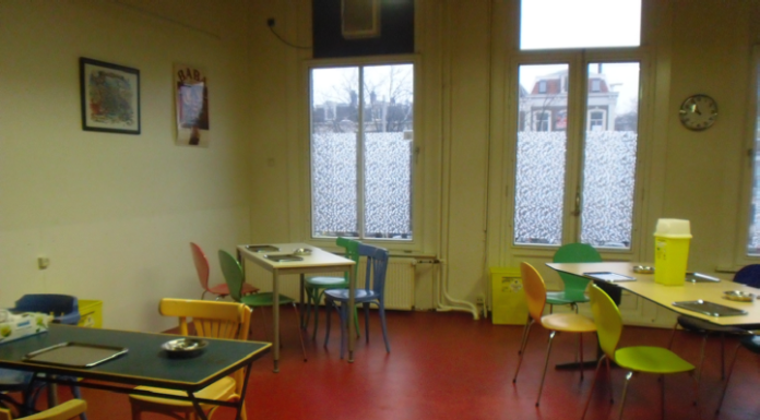 România pregătește camere speciale pentru injectarea drogurilor