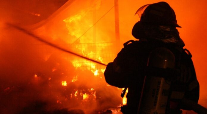 Anunț umanitar! O familie din comuna Focuri a rămas fără casă după un incendiu violent