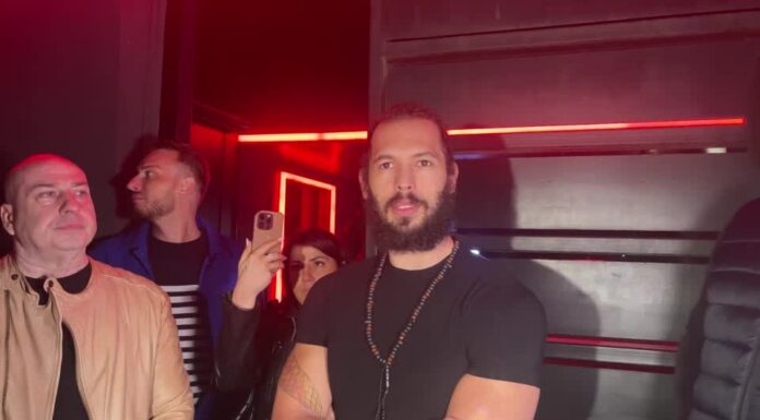 „Nu-mi mai suport telefonul” Andrew Tate, mesaj controversat după plasarea în arest la domiciliu. Milionarul britanic s-a obișnuit cu liniștea din închisoare?! / FOTO