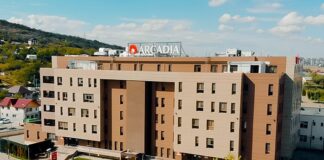 OPC a amendat Arcadia pentru că și-a bătut joc de o bolnavă de cancer. A plătit pentru două operații, dar medicii au făcut o singură intervenție