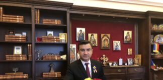 Funcționarii din dosarele lui Chirica sunt dați afară. Primarul, putred de bogat, taie panglici și pregătește noua candidatură