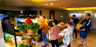 Legumele de acasă, o locație din Palas cu produse proaspete de la producători locali