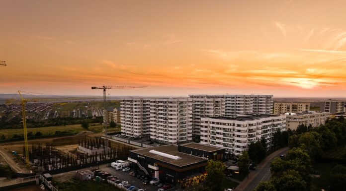 Cu o donație de 300 de lei poți câștiga un apartament la Royal Town!- FOTO