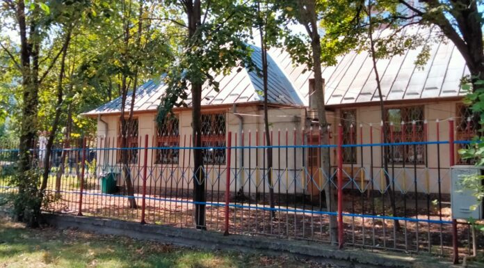 Grădiniță din Iași, închisă din cauza pericolului de prăbușire. Părinții au fost anunțați pe whatsapp cu câteva zile înainte de începerea școlii