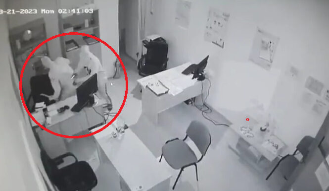 Cuplu filmat când sparge seifurile cu bani din sediile unor firme: Sumele pe care au reușit să le fure în două luni