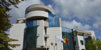 Licitație cu cântec la ApaVital! O firmă înființată în urmă cu doar nouă luni vrea să livreze facturi către 120.000 de abonați din două județe