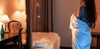 Cântăreț celebru, anchetat de Poliție după ce ar fi bătut o prostituată, într-un hotel de lux din București