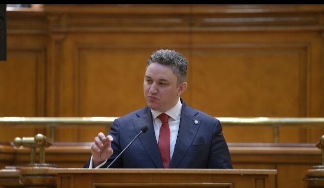 Deputatul AUR Marius Ostaficiuc : „A început campania electorală!!! Premierul Ciolacu, care a evitat orașul nostru până acum, apare în sfârșit la Iași” (P)