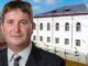 Clădirea unui liceu nu a fost renovată, dar primarul a plătit aceleași studii și proiecte de trei ori. Banii au ajuns de fiecare dată la aceeași firmă