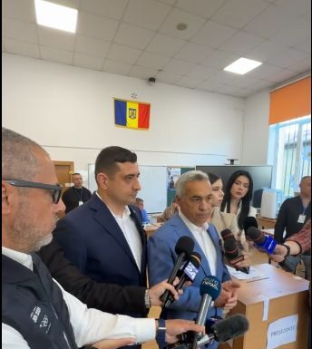 George Simion a venit cu Călin Georgescu la vot: ”Obiectivul este locul 1 pentru poporul român”