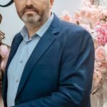 Marius Apavaloaiei-director scoala cuza